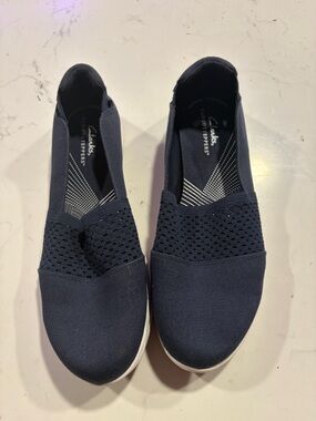 Clarks Cloudsteppers Breeze Vibe Slip-On Shoes Women's 9 Navy Comfort Casual